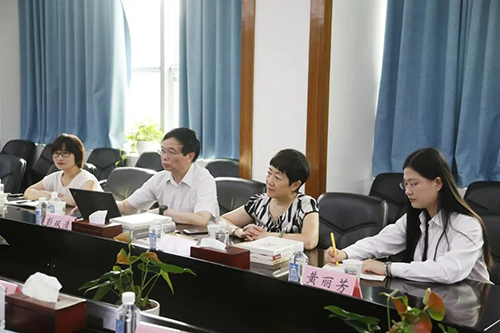 尊时凯龙临床前研究副总裁兼机构负责人彭双清教授，药效部执行主任董文心，药代安评项目负责人龙娜等